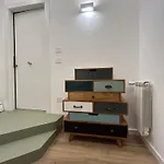 Pirandello 181 招待所 3*
