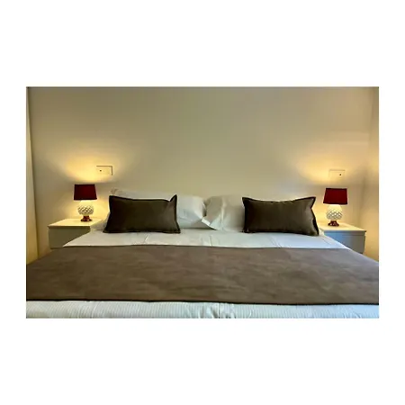 Guest house Pirandello 181 4*